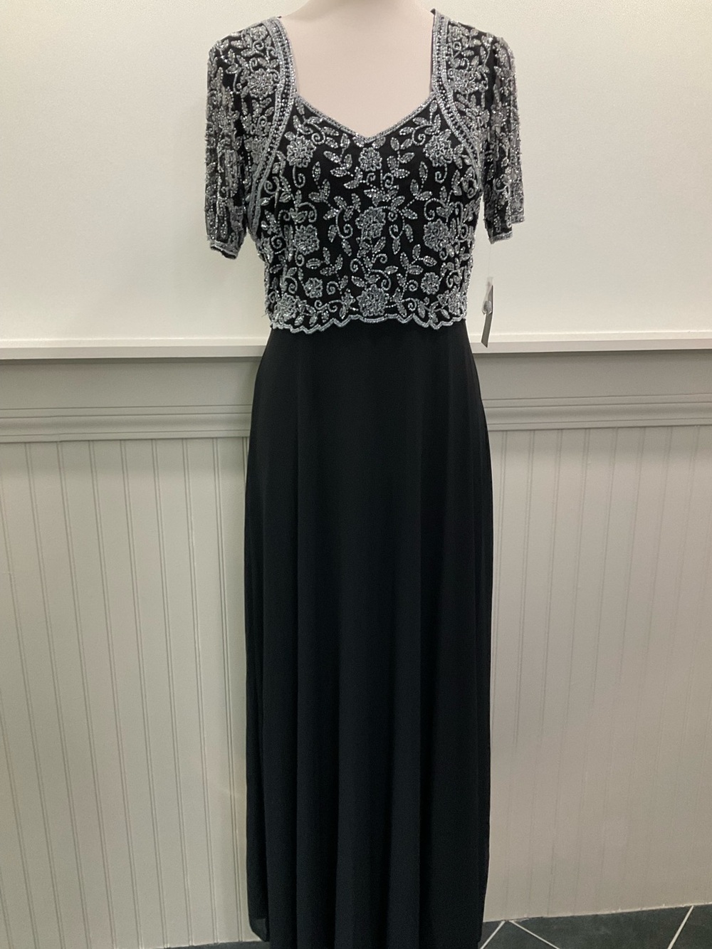 NWT Pisarro Nights Black Beaded Formal Maxi Dress Size 8 Evening Gown